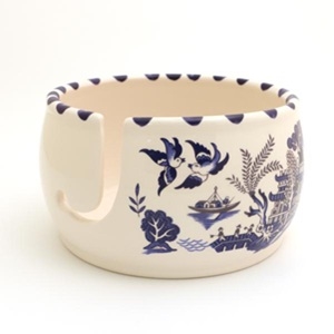Lenny Mud Yarn Bowl: Blue Willow