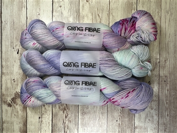 Dashing Fingering Wisteria