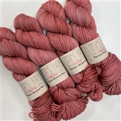 Ivory Aran/Worsted Weight Merino & Silk Knitting Wool Yarn – King