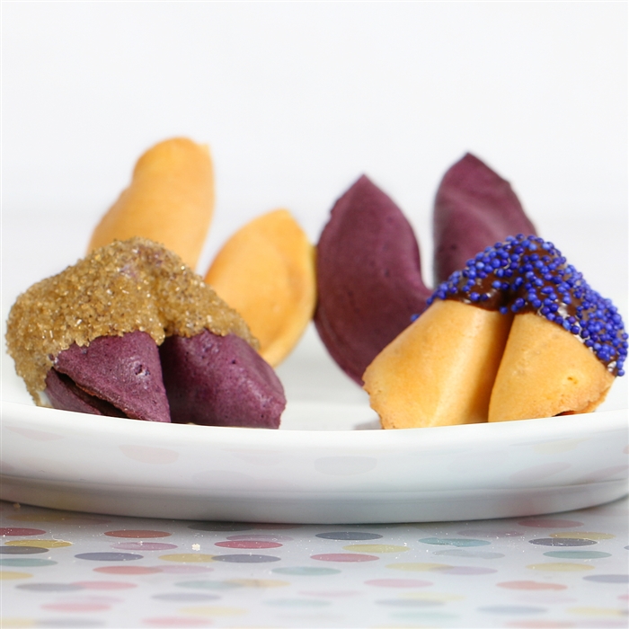 Choose your fortune cookie flavor, chocolate dipping and write your own custom forutnes.