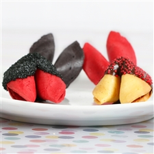 Choose your fortune cookie flavor, chocolate dipping and write your own custom forutnes.