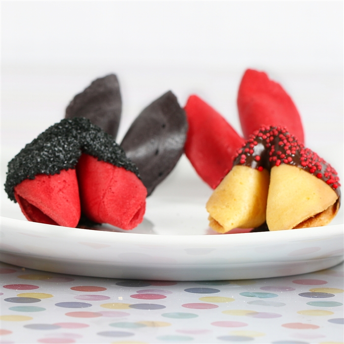 Choose your fortune cookie flavor, chocolate dipping and write your own custom forutnes.