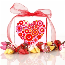 This Dazzle Dozen gift box of chocolate covered fortune cookies is the perfect valentine's day gift for your sweetheart.