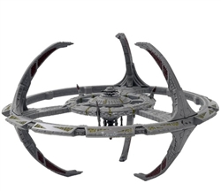 Special Edition No. 1: Star Trek Deep Space Nine Space Station [With Collector Magazine]