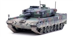 Ukrainian Kampfpanzer Leopard 2A4 Main Battle Tank with Detachable Snorkel - Tri-Color Camouflage
