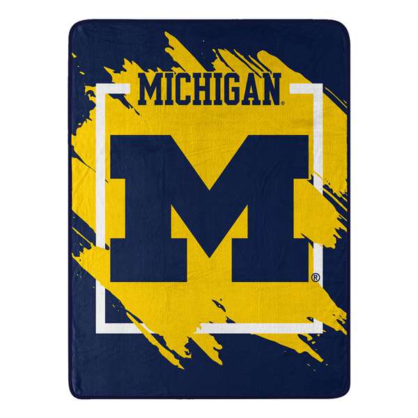 Michigan Wolverines  Dimensional  Blanket