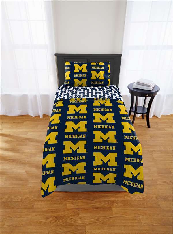Michigan Wolverines  Twin Rotary Bed In a Bag Set  