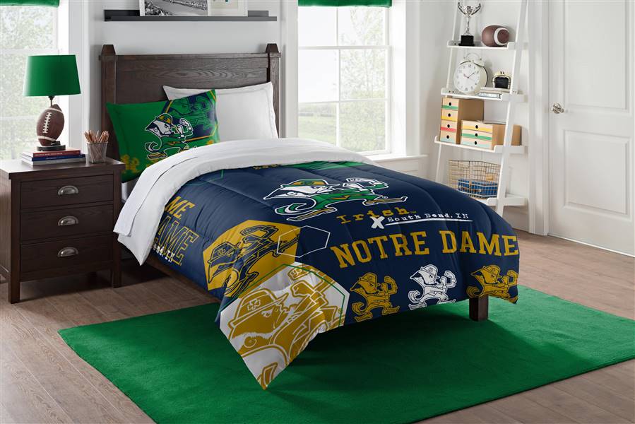 Notre Dame Football Fighting Irish Hexagon Full/Queen Bed Comforter with 2 Shams Set 