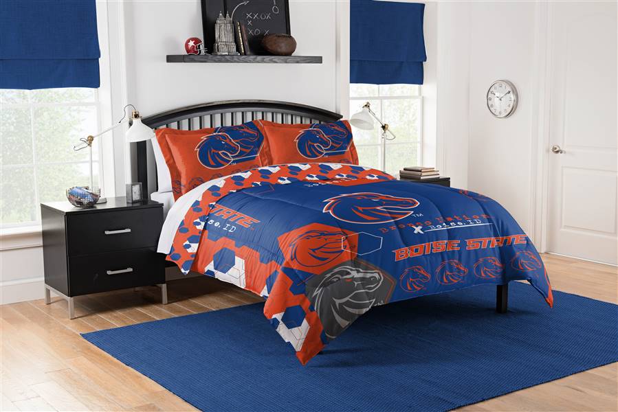 Boise State Broncos Hexagon Full/Queen Bed Comforter with 2 Shams Set