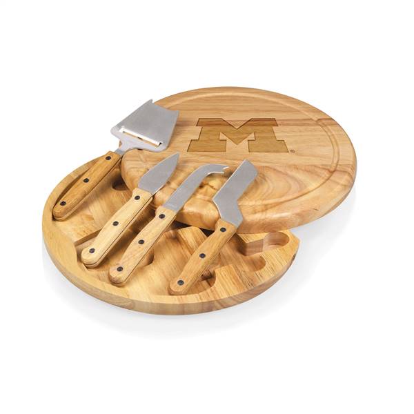 Michigan Wolverines Circo Cheese Tools Set and Cutting Board