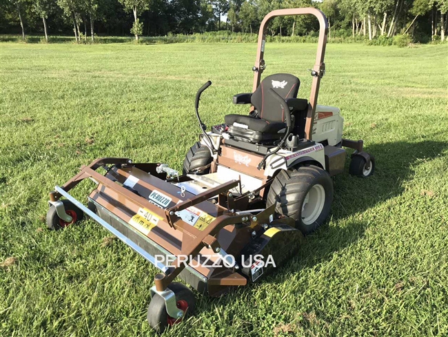 Grasshopper 900D Zero Turn Mower w/Flail Deck