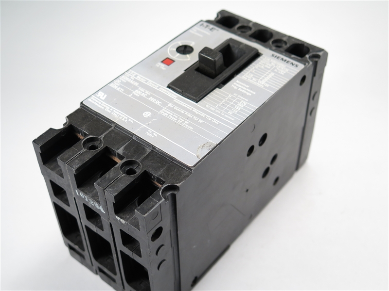 ED63A030-R ITE SIEMENS CIRCUIT BREAKER