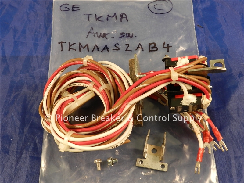 TKMAAS2AB4 (R) GE GENERAL ELECTRIC K 1200 AUXILIARY SWITCH 240VAC; 250V DC; RIGHT/LEFT POLE MOUNTING; CONTACT CONFIGURATION (4) SPDT; FOR TKM, THKM, TKC, TB6, TB8, TBC6, AND TBC8 CIRCUIT BREAKERS
