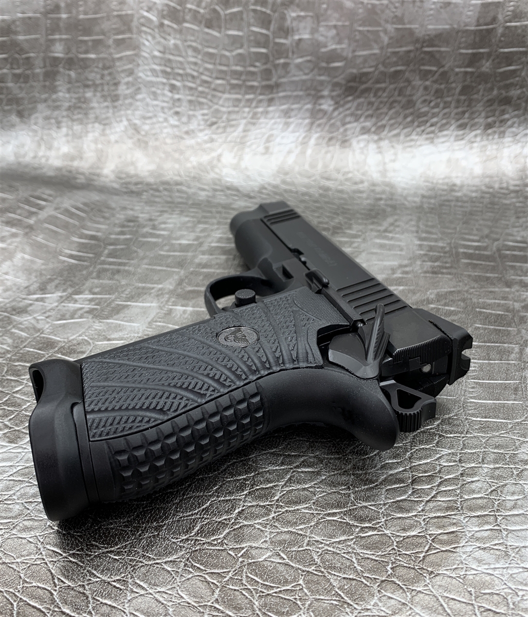 Wilson Combat 1911 Pistols : Experior Commander 4.25
