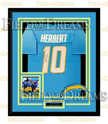 JUSTIN HERBERT SIGNED & FRAMED JERSEY