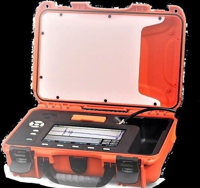 Tempo TV220EX - CableScoutâ„¢ Time Domain Reflectometer (TDR) "Hybrid" Fiber/Coax w/Weather Tight Carry Case