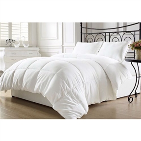 Queen size Hypoallergenic Down Alternative Comforter in White