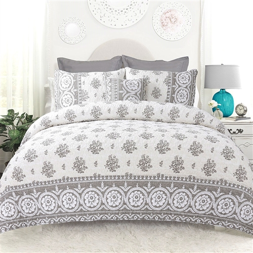 Full / Queen 4-Piece Reversible Grey White Cotton Quilt Set with Decorative Pillow and 2 Shams