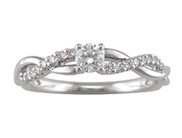 18k white gold diamond engagement ring