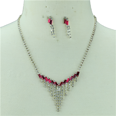 V-DROP NECKLACE SET
