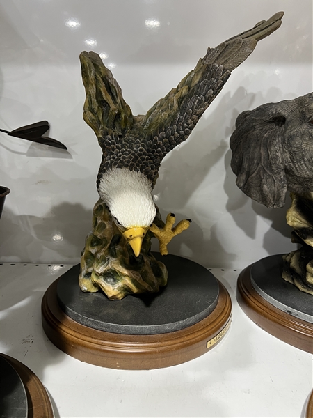 Diving Eagle AGG Design Sculpture