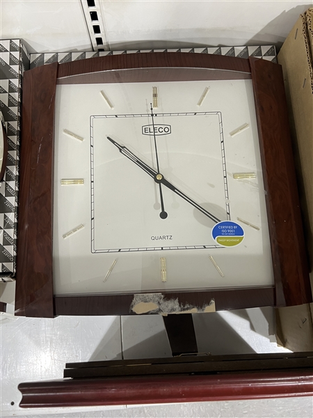 Home and Office Vintage Style Wooden Eleco Quartz Analog Clock