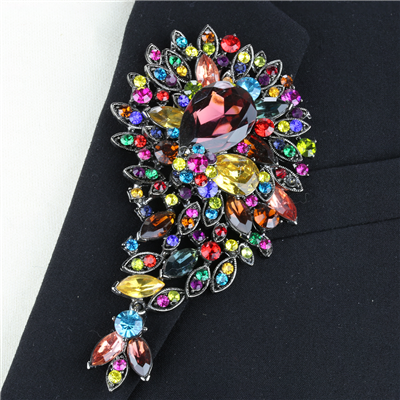SPARKLING CRYSTAL FLUTE FLOWER | PIN BROOCH