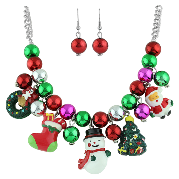 THE BEADED CHRISTMAS CHARM NECKLACE SET