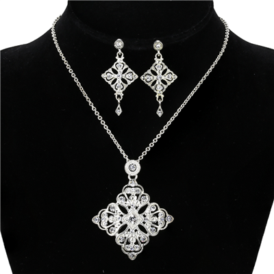 CRYSTAL DIAMOND CROSS NECKLACE SET