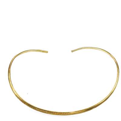 TRADITIONAL OMEGA CHOKER