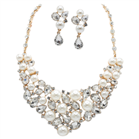 Gorgeous Sparkling Diamond Crystal & Cream-Colored Pearls Gold-Toned Cable Chain Lobster Clasp Necklace Set