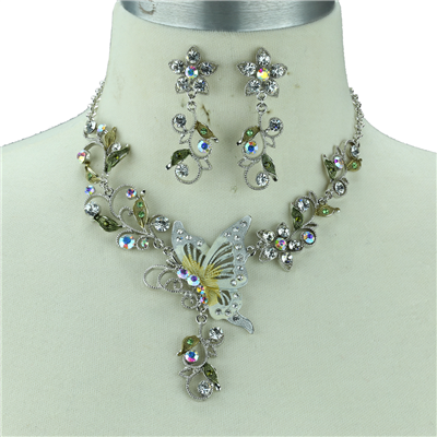 AUSTRIAN CRYSTAL BUTTERFLY NECKLACE SET