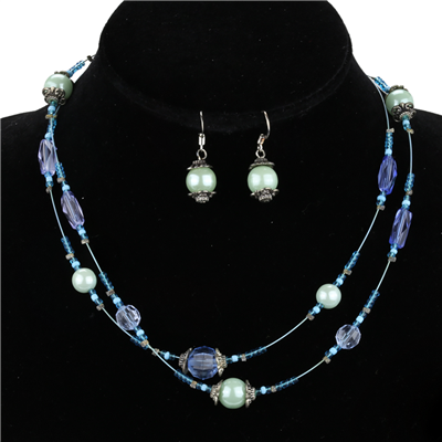 PALE GREEN PEARL NECKLACE SET