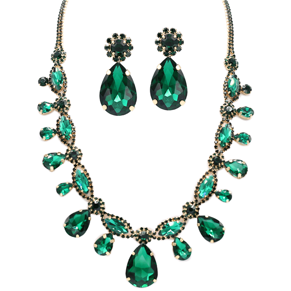 Gorgeous Sparkling Emerald Green Crystals & Stones Gold-Toned Crystal Chain Lobster Clasp Necklace Set