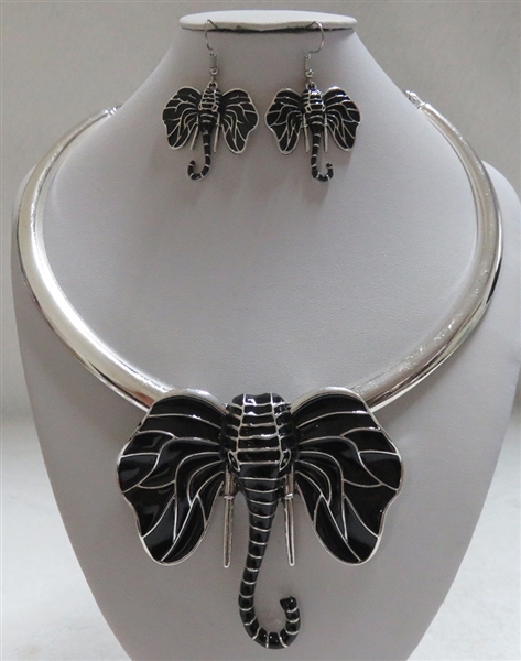 Fashion Black & Silver Elephant Face Silver Toned Necklace Set