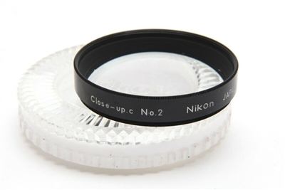 Mint Nikon Close-Up #2 Lens (52mm) with Case #35087