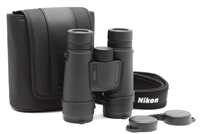 Mint Nikon 8x42 Monarch M5 MB52 Binoculars (Black) with Strap & Case #43560