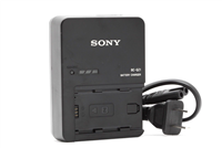 Very Clean Sony BC-QZ1 Battery Charger #44787