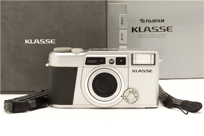 Near Mint Fujifilm Klasse 35mm Film Compact Camera with Strap, Case, & Box 50976