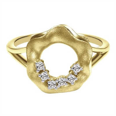 This naturally inspired 14k yellow gold open flower diamond ring shows off with round diamond accents.