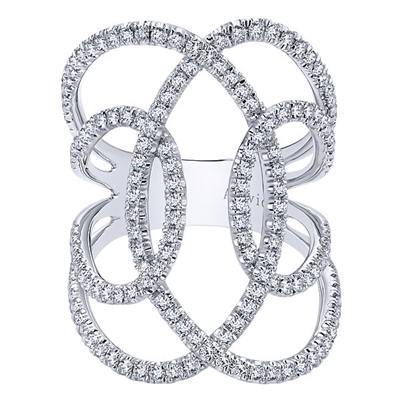 This luxurious diamond ring features 1.12 carats of diamonds set into 18 karat white gold.
