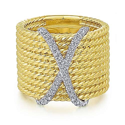 This 14k yellow gold rope ring features one quarter carats of diamond shine.