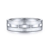 This 14k white gold men's wedding band features a brushed and shiny finish.