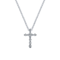 This 14k white gold diamond necklace boasts round brilliant diamonds in a bar style setting shows off the diamond shimmer.