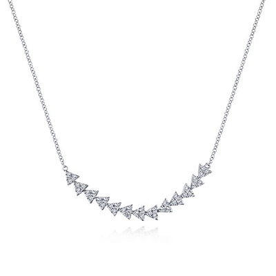 This triangle diamond bar necklace features nearly one half carats of round brilliant diamonds.