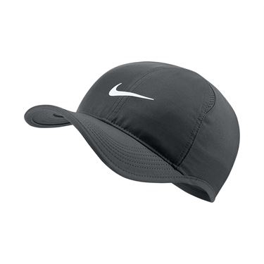 679421-068 Nike Featherlight Hat