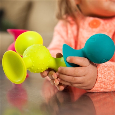 Got Special KIDS|Fat Brain Pip Squigz  is the ultimate KEEP-THEIR-ATTENTION TOY for babies and toddlers.