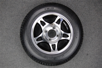 The aluminum wheels  have Black trianagle Cut Outs
