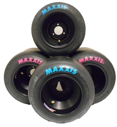 Full set Maxxis on black wheels (No Prep)
