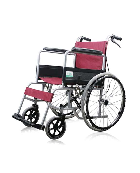 HG Self Propelling Wheelchair With Brakes